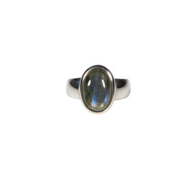 Zilveren ring labradoriet maat 17 | ovaal 1,3 x 0,9 cm Zilveren ring labradoriet maat 17 | ovaal 1,3 x 0,9 cm