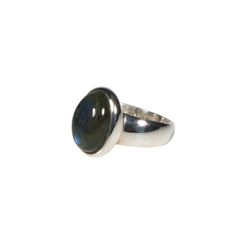 Zilveren ring labradoriet maat 17 | ovaal 1,3 x 0,9 cm Zilveren ring labradoriet maat 17 | ovaal 1,3 x 0,9 cm
