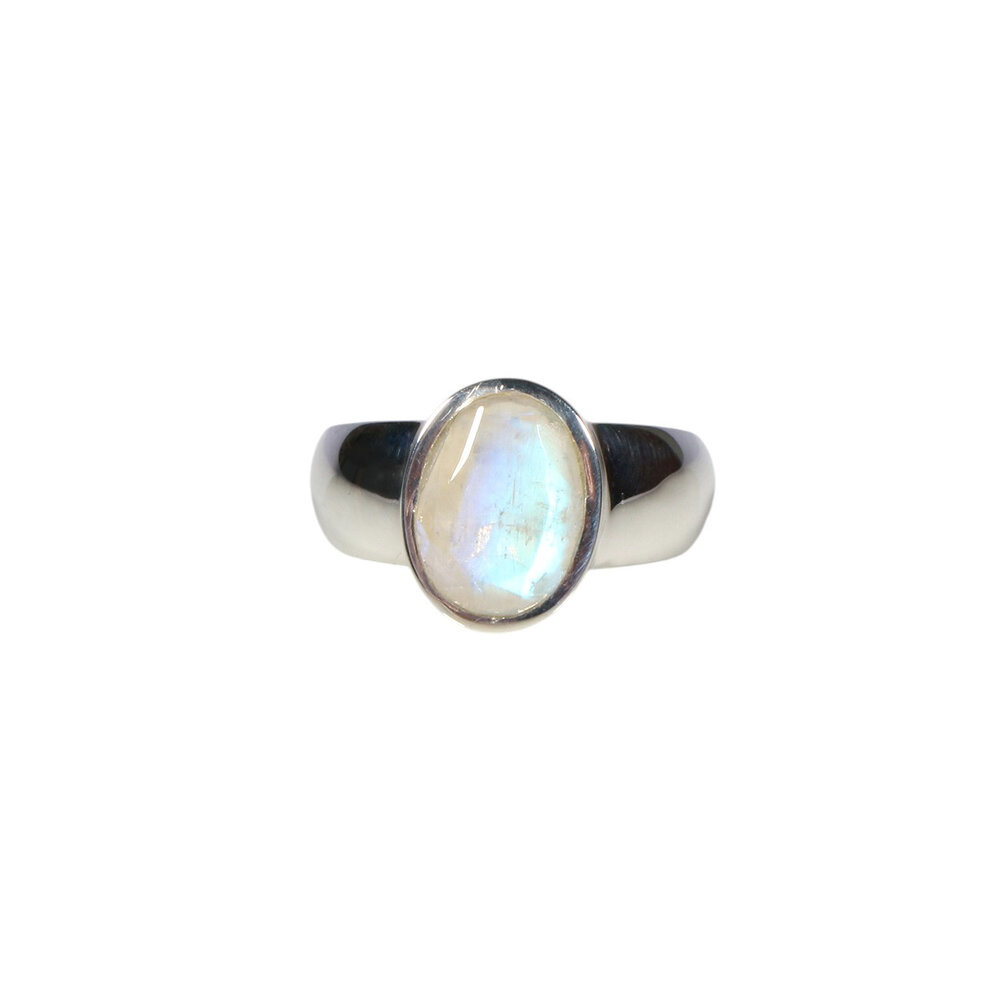Zilveren ring maansteen (regenboog) maat 17 1/2 | ovaal facet 1,1 x 0,8 cm Zilveren ring maansteen (regenboog) maat 17 1/2 | ovaal facet 1,1 x 0,8 cm