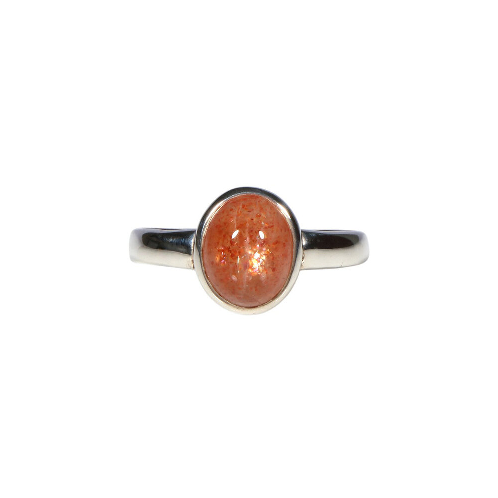 Zilveren ring zonnesteen maat 19 | ovaal 1 x 0,8 cm Zilveren ring zonnesteen maat 19 | ovaal 1 x 0,8 cm