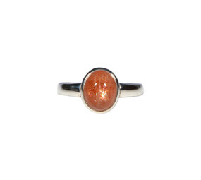 Zilveren ring zonnesteen maat 19 | ovaal 1 x 0,8 cm Zilveren ring zonnesteen maat 19 | ovaal 1 x 0,8 cm