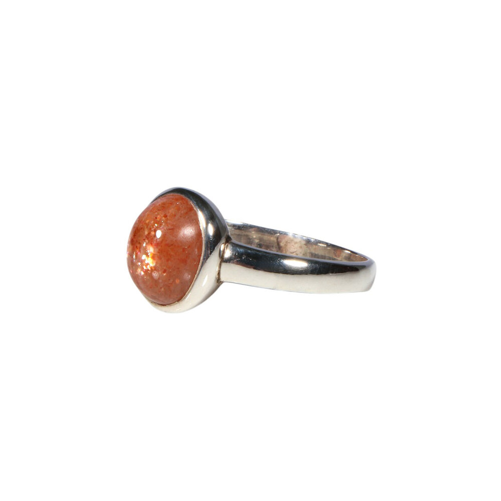 Zilveren ring zonnesteen maat 19 | ovaal 1 x 0,8 cm Zilveren ring zonnesteen maat 19 | ovaal 1 x 0,8 cm