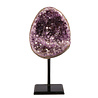 Amethist cluster op standaard 13 x 10,5 x 9,7 cm | 1300 gram Amethist cluster op standaard 13 x 10,5 x 9,7 cm | 1300 gram