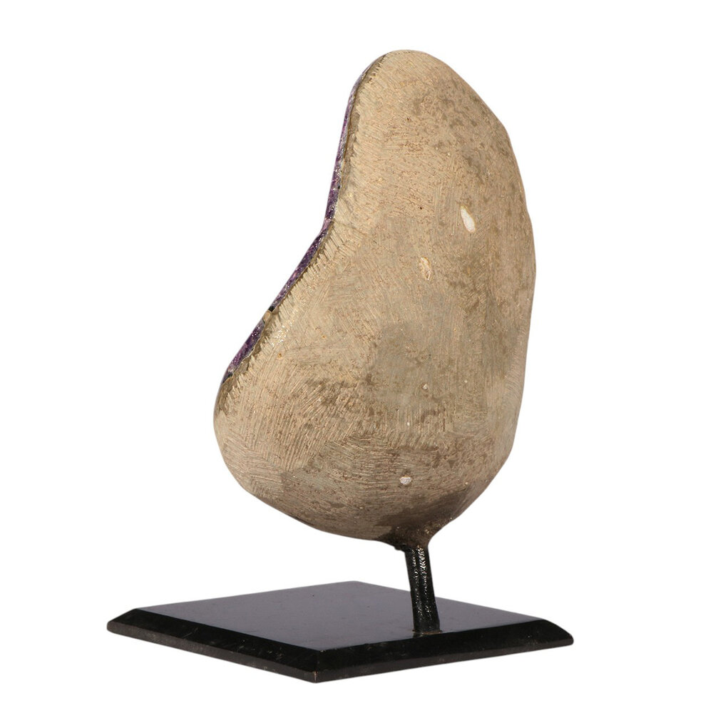 Amethist cluster op standaard 13,5 x 10 x 7 cm | 1540 gram Amethist cluster op standaard 13,5 x 10 x 7 cm | 1540 gram