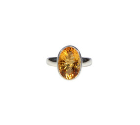 Zilveren ring citrien maat 17 | ovaal facet 1,3 x 0,9 cm Zilveren ring citrien maat 17 | ovaal facet 1,3 x 0,9 cm