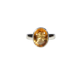 Zilveren ring citrien maat 17 | ovaal facet 1,2 x 0,9 cm Zilveren ring citrien maat 17 | ovaal facet 1,2 x 0,9 cm