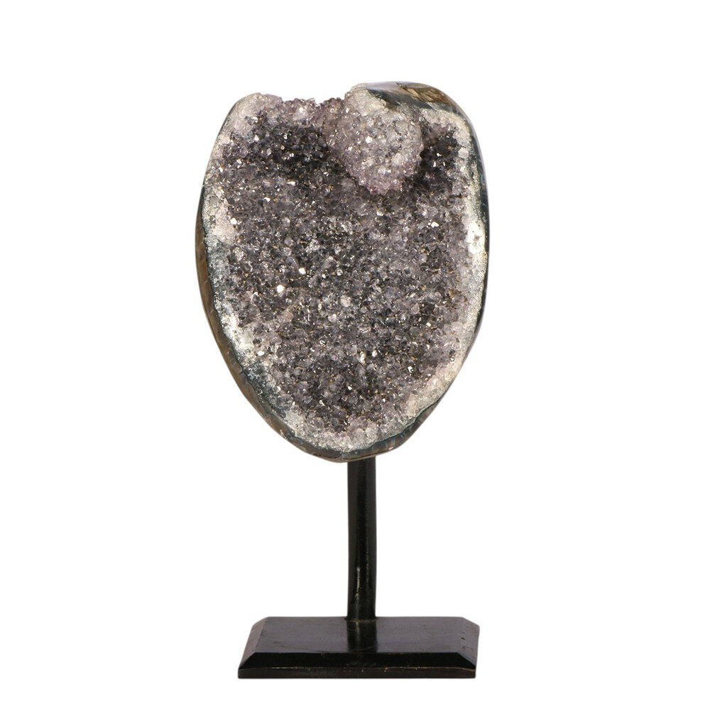 Amethist cluster op standaard 9,7 x 7,7 x 8,6 cm | 777 gram Amethist cluster op standaard 9,7 x 7,7 x 8,6 cm | 777 gram
