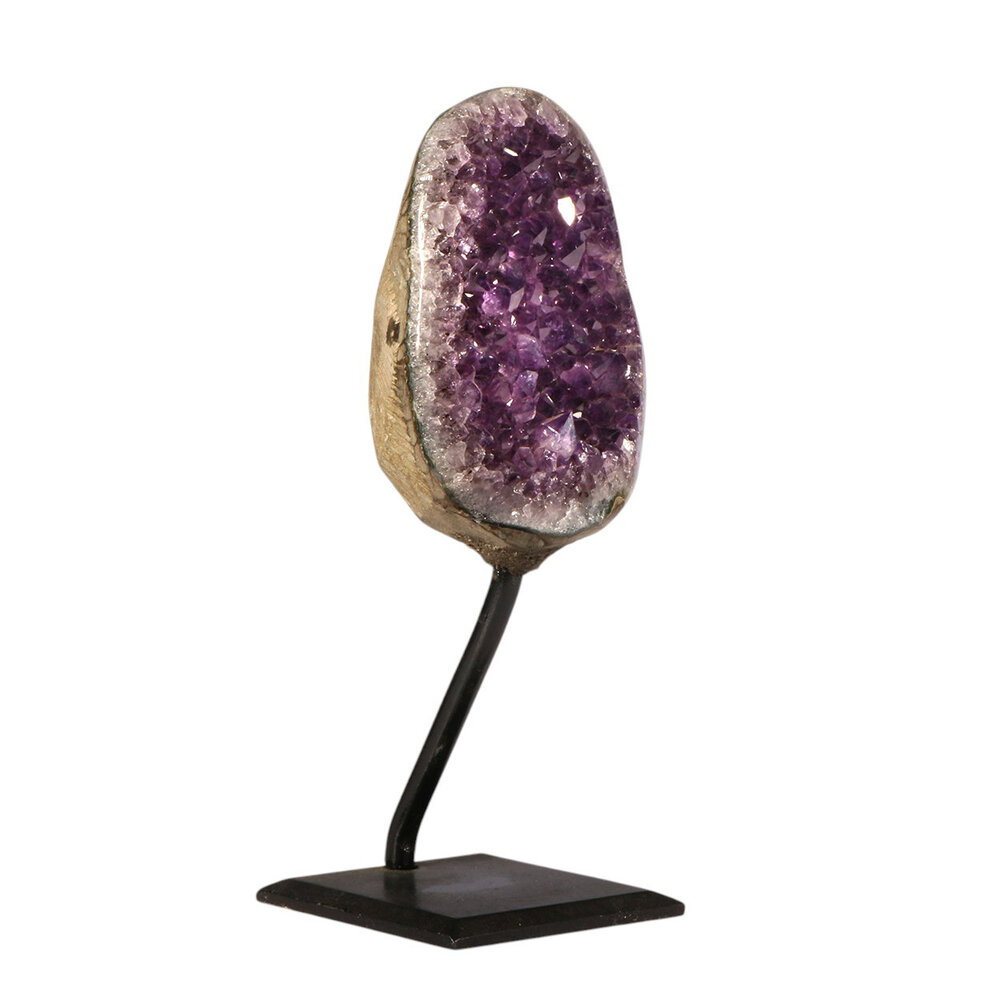 Amethist cluster op standaard 11,5 x 8 x 4,5 cm | 972 gram Amethist cluster op standaard 11,5 x 8 x 4,5 cm | 972 gram