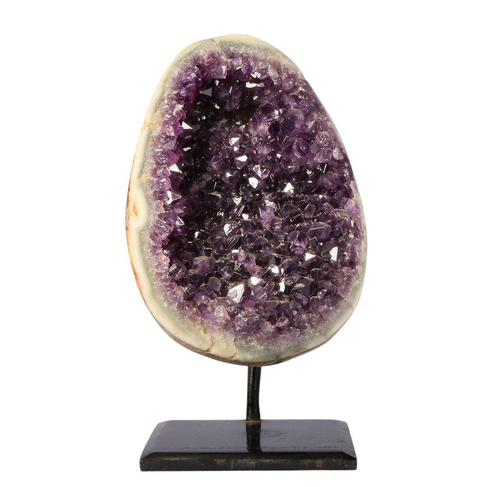 Amethist cluster op standaard 16 x 11,5 x 7,5 cm | 2450 gram Amethist cluster op standaard 16 x 11,5 x 7,5 cm | 2450 gram