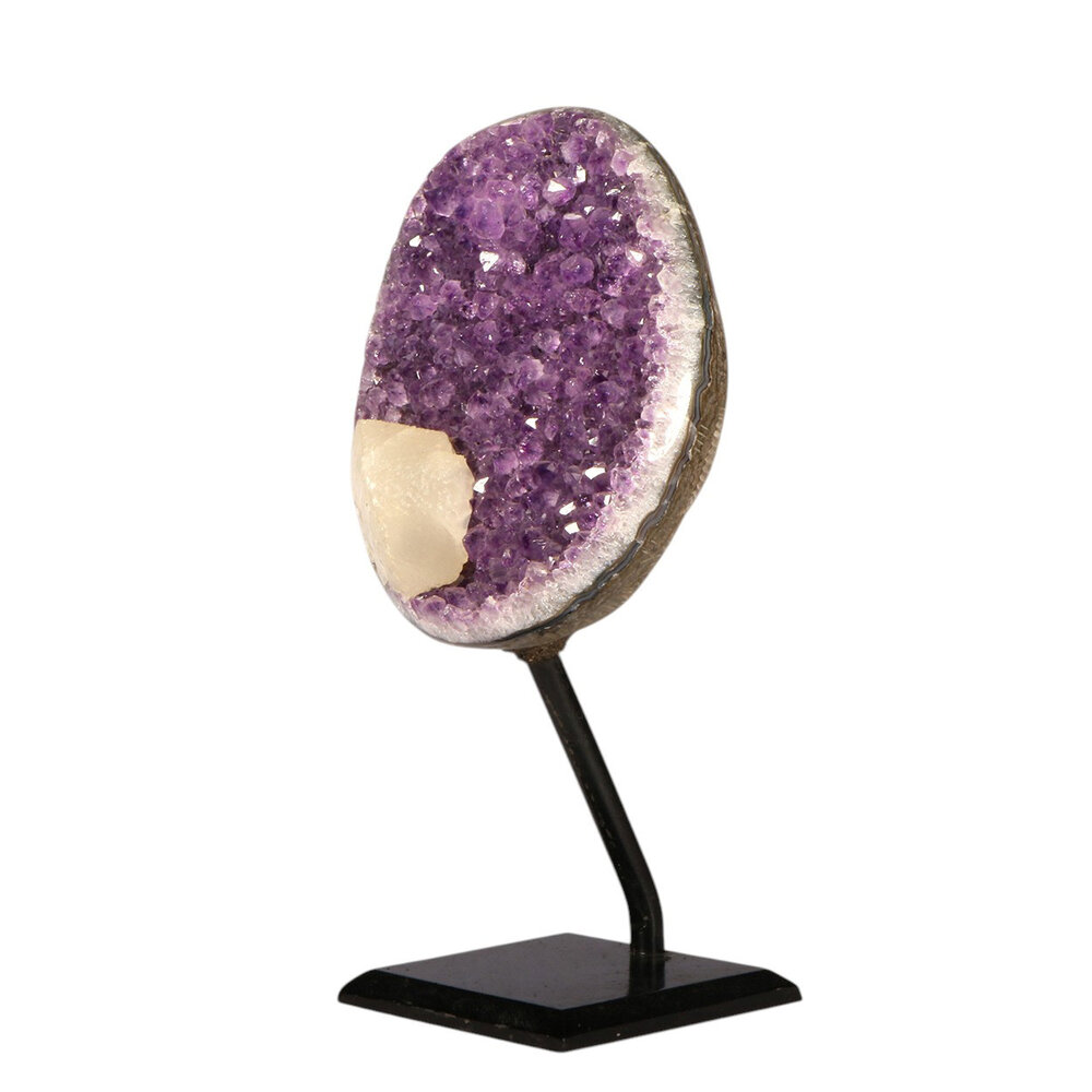 Amethist cluster op standaard 12 x 9 x 6,3 cm | 1187 gram Amethist cluster op standaard 12 x 9 x 6,3 cm | 1187 gram