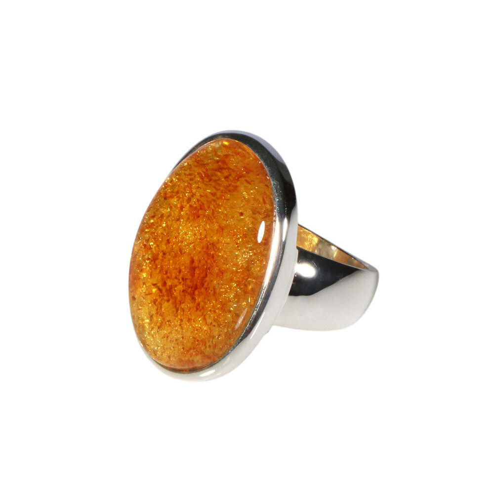 Zilveren ring barnsteen maat 18 | ovaal 2,3 x 1,5 cm