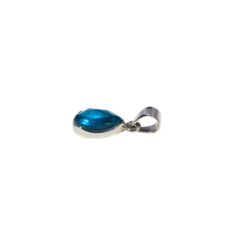 Zilveren hanger apatiet A-kwaliteit facet | druppel 0,6 x 0,2 cm Zilveren hanger apatiet A-kwaliteit facet | druppel 0,6 x 0,2 cm