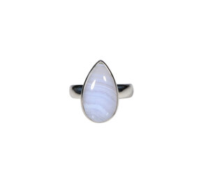 Zilveren ring chalcedoon maat 18 (licht verstelbaar) | druppel 1,8 x 1,0 cm Zilveren ring chalcedoon maat 18 (licht verstelbaar) | druppel 1,8 x 1,0 cm