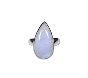 Zilveren ring chalcedoon maat 19 (licht verstelbaar)| druppel 2,4 x 1,3 cm Zilveren ring chalcedoon maat 19 (licht verstelbaar)| druppel 2,4 x 1,3 cm