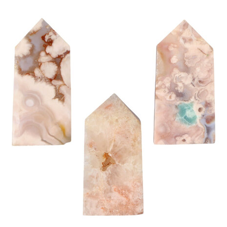 Amethist (roze) obelisk 4,5 - 6,5 cm Amethist (roze) obelisk 4,5 - 6,5 cm