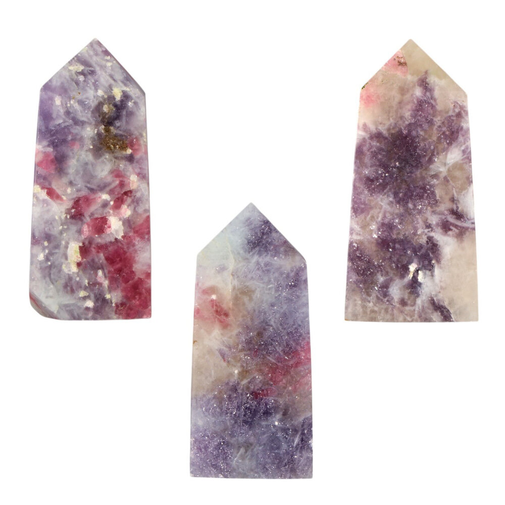 Lepidoliet met roze toermalijn (unicorn stone) obelisk 5,5 - 6,5 cm Lepidoliet met roze toermalijn (unicorn stone) obelisk 5,5 - 6,5 cm