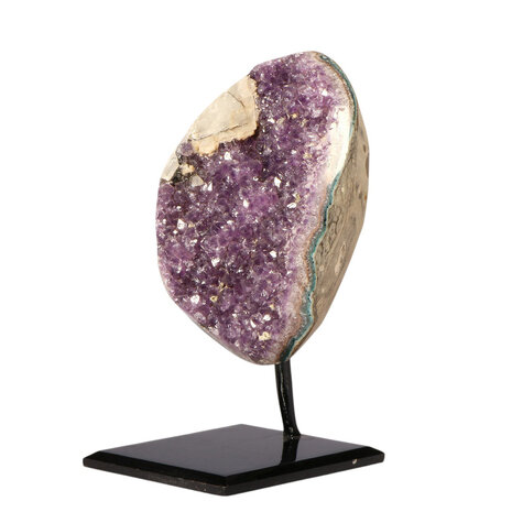 Amethist cluster op standaard 14,9 x 10,4 x 5,2 cm | 1811 gram Amethist cluster op standaard 14,9 x 10,4 x 5,2 cm | 1811 gram
