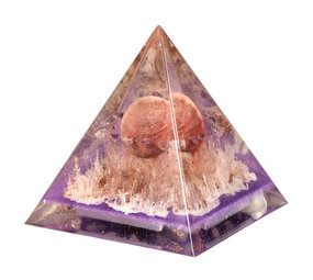 Urn piramide versteend hout 14 x 14 x 15,5 cm Urn piramide versteend hout 14 x 14 x 15,5 cm