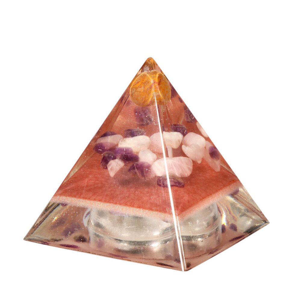 Urn piramide versteend hout 8 x 8 x 9 cm Urn piramide versteend hout 8 x 8 x 9 cm