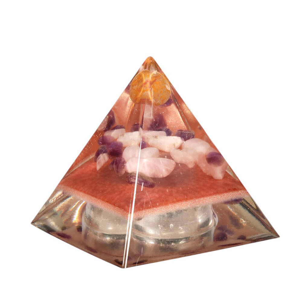 Urn piramide versteend hout 8 x 8 x 9 cm Urn piramide versteend hout 8 x 8 x 9 cm