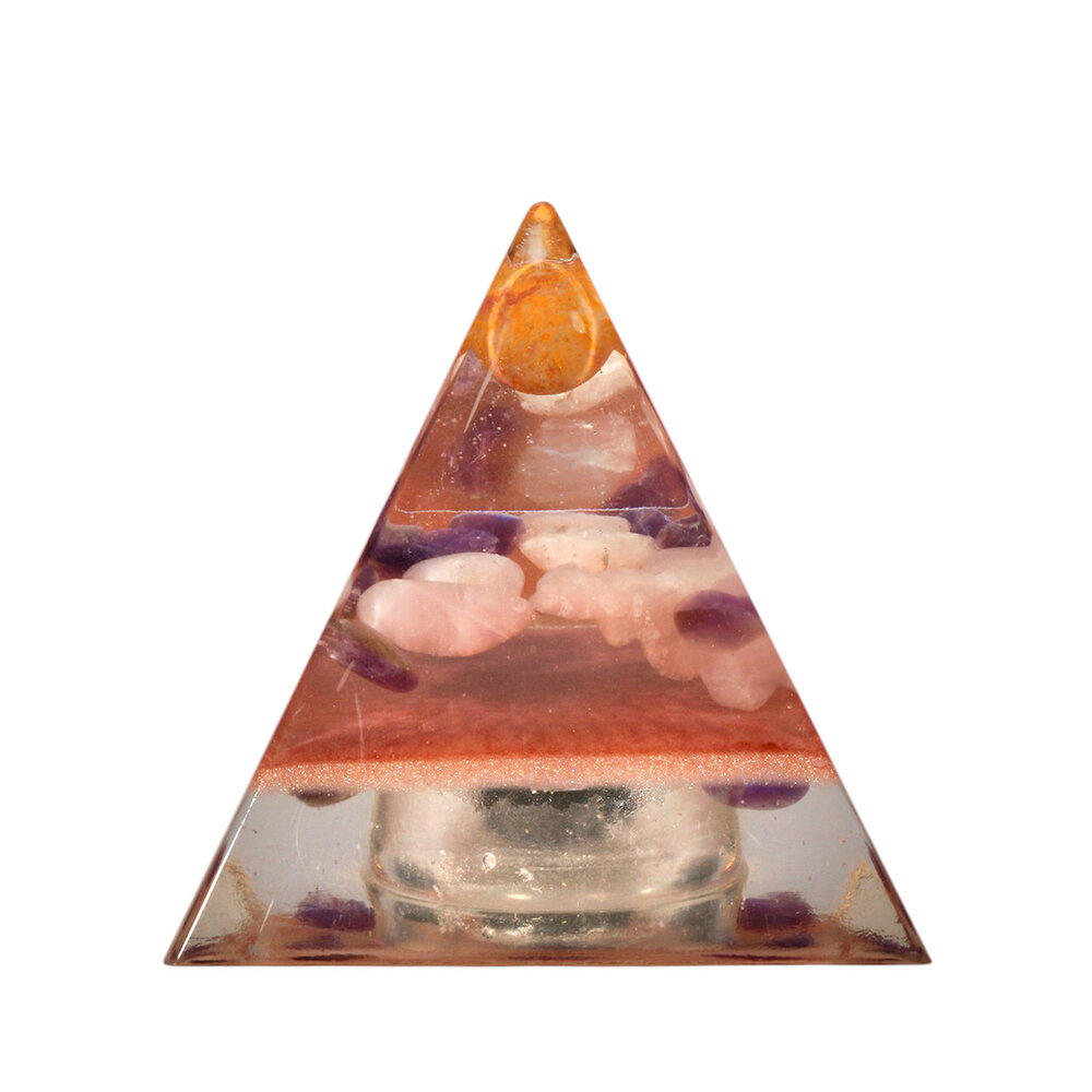 Urn piramide versteend hout 8 x 8 x 9 cm Urn piramide versteend hout 8 x 8 x 9 cm