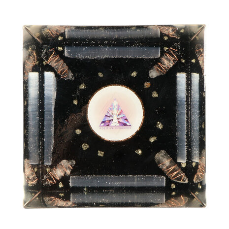 Orgonite piramide shungiet 13,5 x 12,5 x 12,5 cm | 752 gram