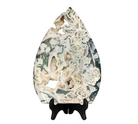 Mosagaat sculptuur 28,8 x 19,3 x 2,3 cm | 2300 gram Mosagaat sculptuur 28,8 x 19,3 x 2,3 cm | 2300 gram