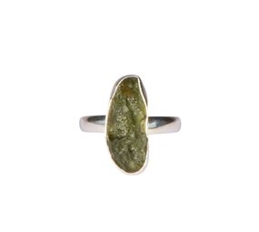 Zilveren ring moldaviet maat 19 1/2 (verstelbaar) | ovaal ruw 1,9 x 0,8 cm Zilveren ring moldaviet maat 19 1/2 (verstelbaar) | ovaal ruw 1,9 x 0,8 cm