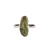 Zilveren ring moldaviet maat 19 1/2 (verstelbaar) | ovaal ruw 1,9 x 0,8 cm Zilveren ring moldaviet maat 19 1/2 (verstelbaar) | ovaal ruw 1,9 x 0,8 cm
