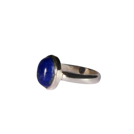 Zilveren ring lapis lazuli maat 18 1/2 | ovaal 1,3 x 0,9 cm Zilveren ring lapis lazuli maat 18 1/2 | ovaal 1,3 x 0,9 cm