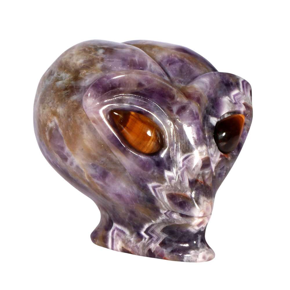 Amethist (chevron) met tijgeroog ogen alien schedel 9,2 x 6,9 x 7,1 cm | 483 gram Amethist (chevron) met tijgeroog ogen alien schedel 9,2 x 6,9 x 7,1 cm | 483 gram