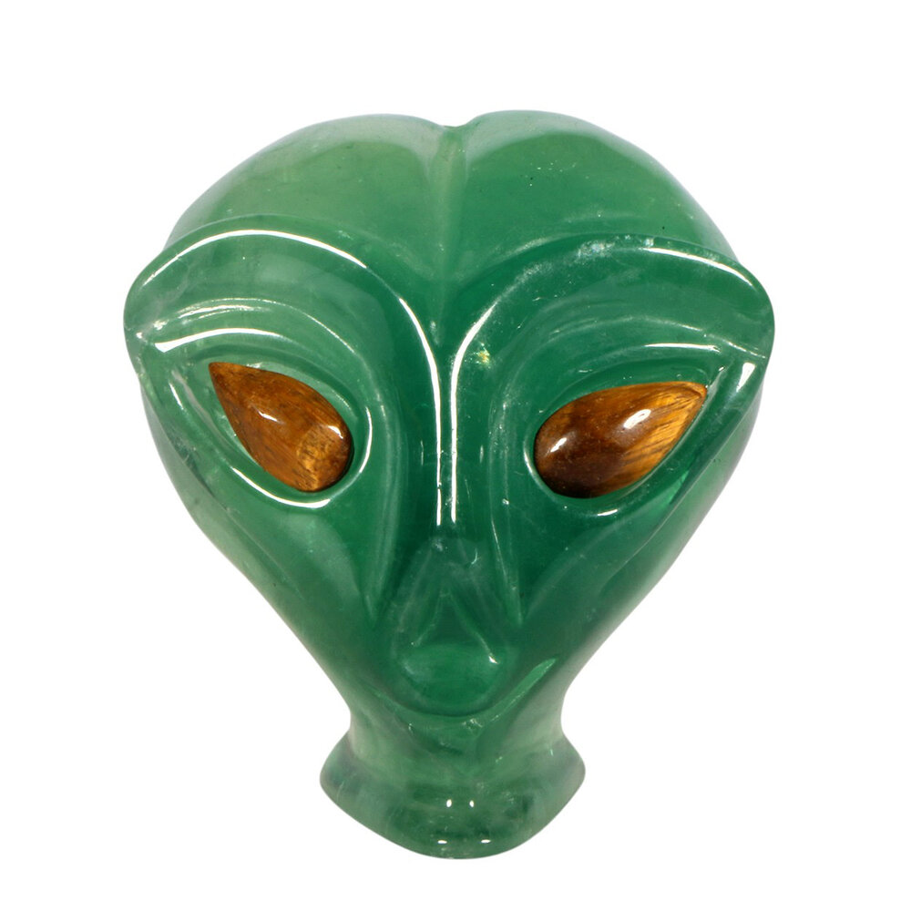 Fluoriet (groen) met tijgeroog ogen alien schedel 9,3 x 6,8 x 7,4 cm | 545 gram Fluoriet (groen) met tijgeroog ogen alien schedel 9,3 x 6,8 x 7,4 cm | 545 gram
