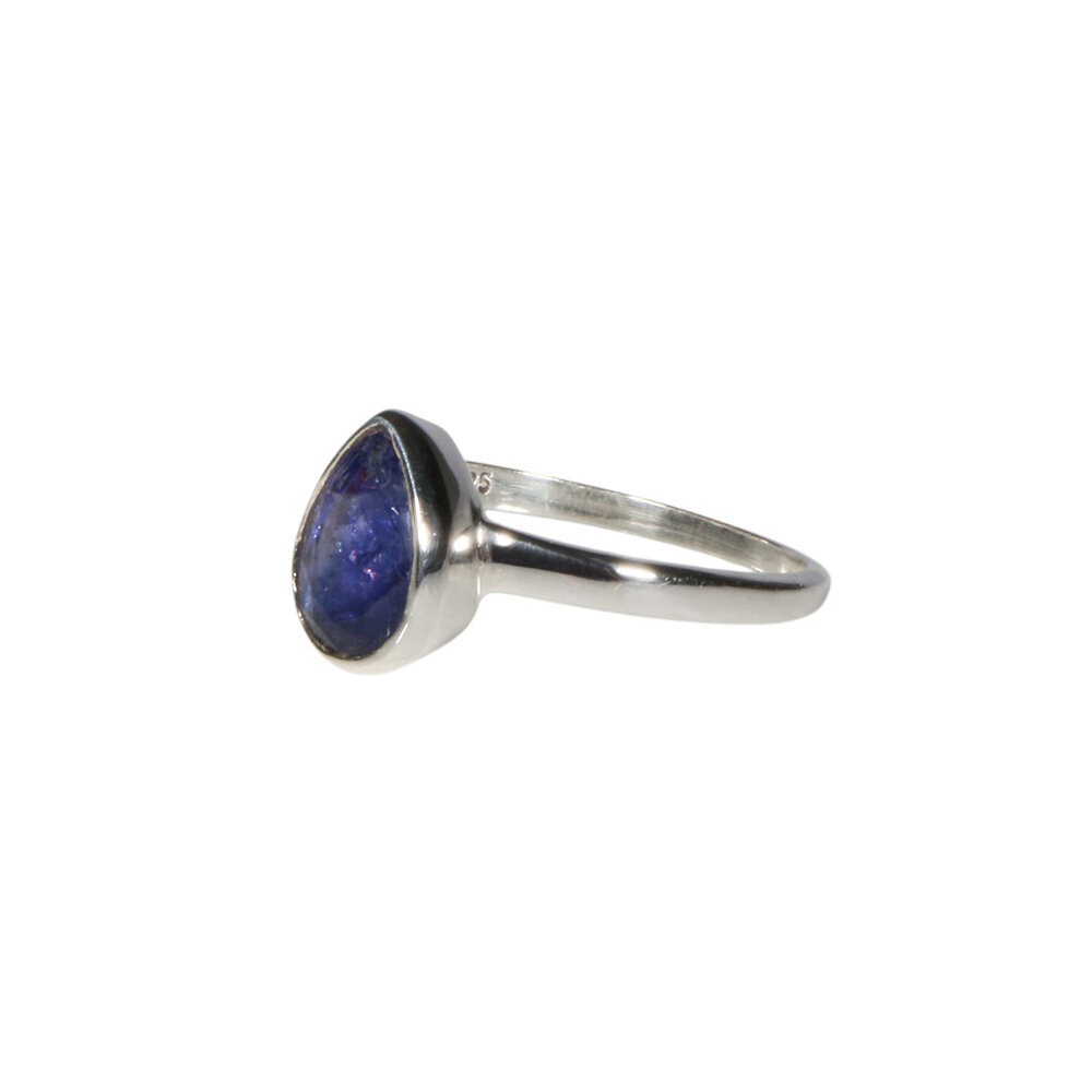 Zilveren ring tanzaniet maat 19 | druppel facet 0,8 x 0,6 cm Zilveren ring tanzaniet maat 19 | druppel facet 0,8 x 0,6 cm