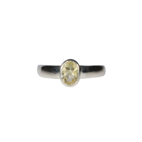 Zilveren ring toermalijn (groen) maat 17 | ovaal facet 0,6 x 0,4 cm Zilveren ring toermalijn (groen) maat 17 | ovaal facet 0,6 x 0,4 cm