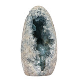 Celestien A-kwaliteit geode sculptuur 16 x 8,2 x 7,9 cm | 1970 gram Celestien A-kwaliteit geode sculptuur 16 x 8,2 x 7,9 cm | 1970 gram