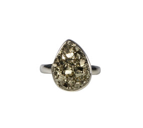 Zilveren ring pyriet maat 19 (verstelbaar) | ruw druppel 1,7 x 1,3 cm Zilveren ring pyriet maat 19 (verstelbaar) | ruw druppel 1,7 x 1,3 cm