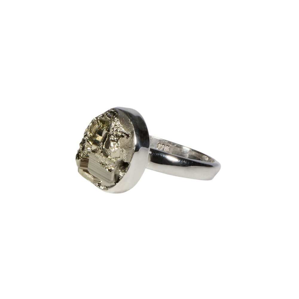 Zilveren ring pyriet maat 16 1/2 (verstelbaar) | ruw ovaal 1,3 x 1,1 cm Zilveren ring pyriet maat 16 1/2 (verstelbaar) | ruw ovaal 1,3 x 1,1 cm