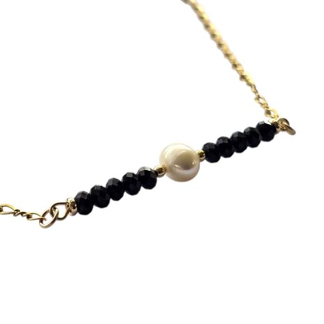 Gold filled ketting zwarte toermalijn rondelles en parel Gold filled ketting zwarte toermalijn rondelles en parel