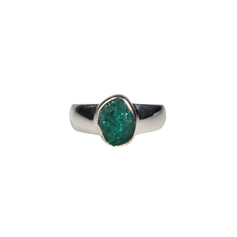 Zilveren ring dioptaas ruw maat 16 1/2 | ovaal 0,9 x 0,7 cm Zilveren ring dioptaas ruw maat 16 1/2 | ovaal 0,9 x 0,7 cm