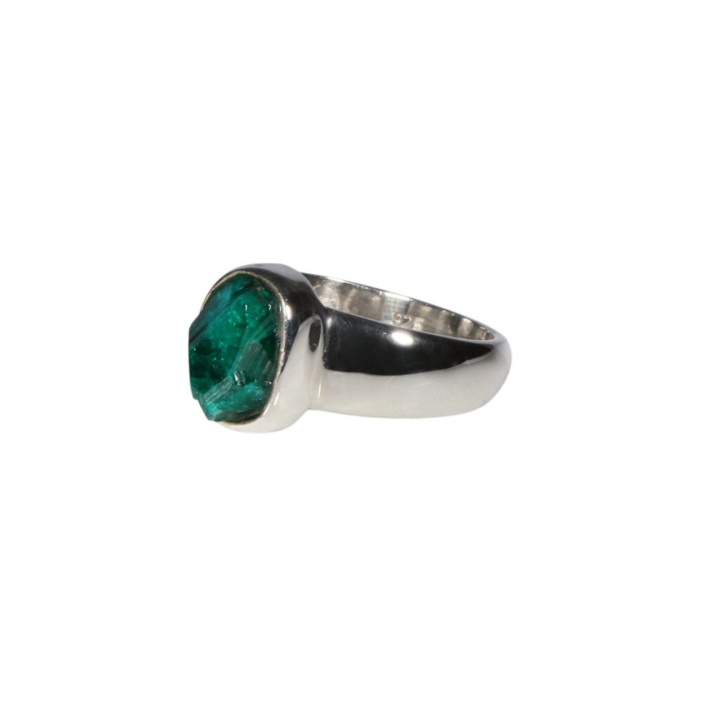 Zilveren ring dioptaas ruw maat 17 | ovaal 0,9 x 0,7 cm Zilveren ring dioptaas ruw maat 17 | ovaal 0,9 x 0,7 cm