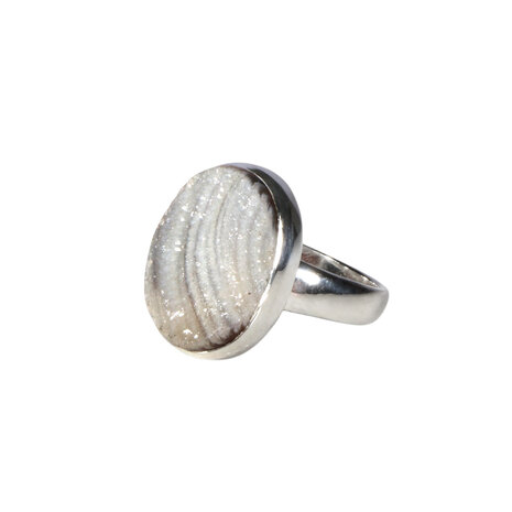 Zilveren ring chalcedoonroosje maat 16 1/2 (verstelbaar) | ovaal 1,6 x 1,2 cm Zilveren ring chalcedoonroosje maat 16 1/2 (verstelbaar) | ovaal 1,6 x 1,2 cm