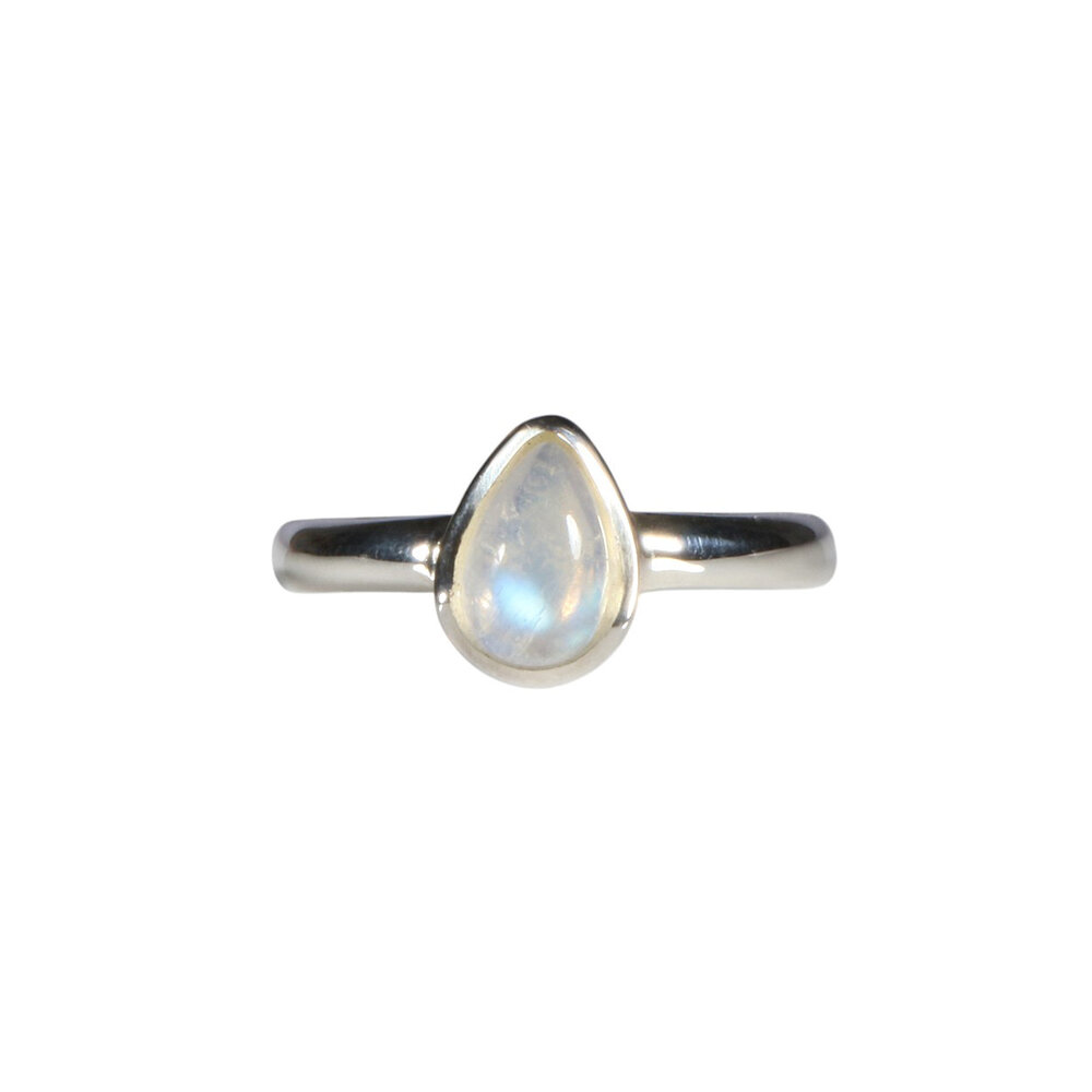 Zilveren ring maansteen (regenboog) maat 18 | druppel 0,8 x 0,5 cm Zilveren ring maansteen (regenboog) maat 18 | druppel 0,8 x 0,5 cm