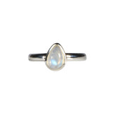 Zilveren ring maansteen (regenboog) maat 18 | druppel 0,8 x 0,5 cm Zilveren ring maansteen (regenboog) maat 18 | druppel 0,8 x 0,5 cm