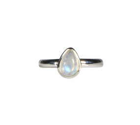 Zilveren ring maansteen (regenboog) maat 18 | druppel 0,8 x 0,5 cm Zilveren ring maansteen (regenboog) maat 18 | druppel 0,8 x 0,5 cm