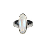 Zilveren ring maansteen (regenboog) maat 16 1/2 | ovaal 1,8 x 0,7 cm Zilveren ring maansteen (regenboog) maat 16 1/2 | ovaal 1,8 x 0,7 cm