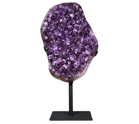 Amethist A-kwaliteit cluster op standaard 52 x 43,5 x 7,5 cm | 22,9 kg Amethist A-kwaliteit cluster op standaard 52 x 43,5 x 7,5 cm | 22,9 kg
