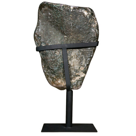Amethist A-kwaliteit cluster op standaard 51,5 x 41 x 13 cm | 28,7 kg Amethist A-kwaliteit cluster op standaard 51,5 x 41 x 13 cm | 28,7 kg