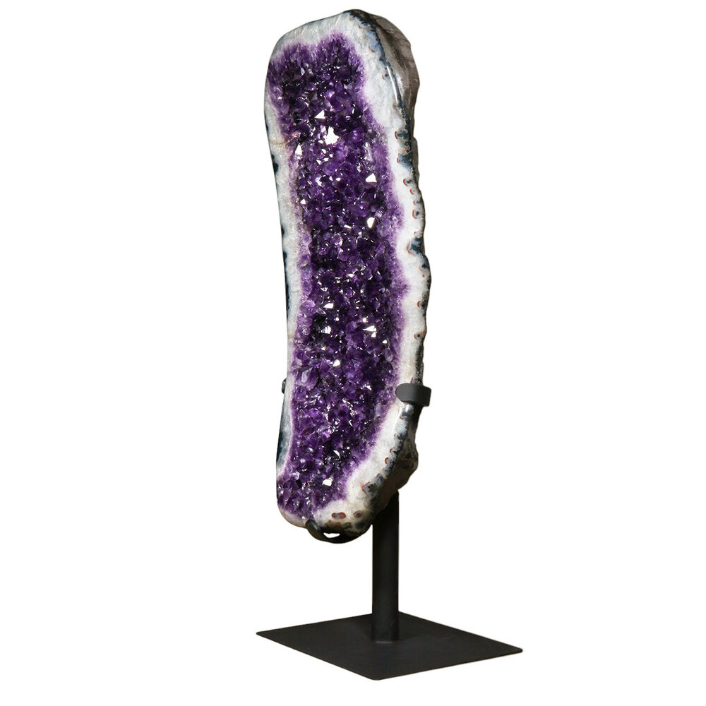Amethist A-kwaliteit geode op standaard 67 x 36,5 x 10,5 cm | 37,9 kg