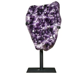 Amethist A-kwaliteit cluster op standaard 51,5 x 41 x 13 cm | 28,7 kg Amethist A-kwaliteit cluster op standaard 51,5 x 41 x 13 cm | 28,7 kg