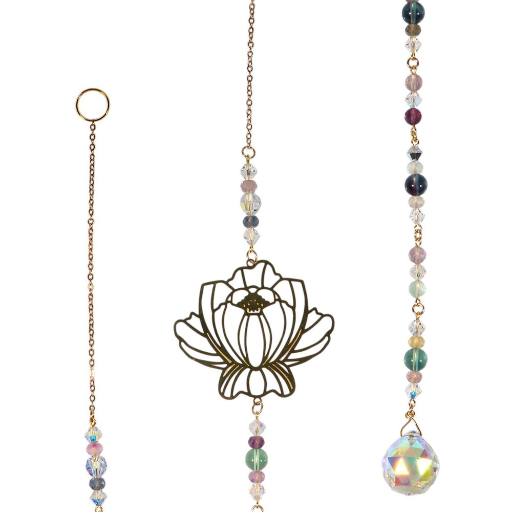 Suncatcher lotus met fluoriet kralen | 39 cm Suncatcher lotus met fluoriet kralen | 39 cm